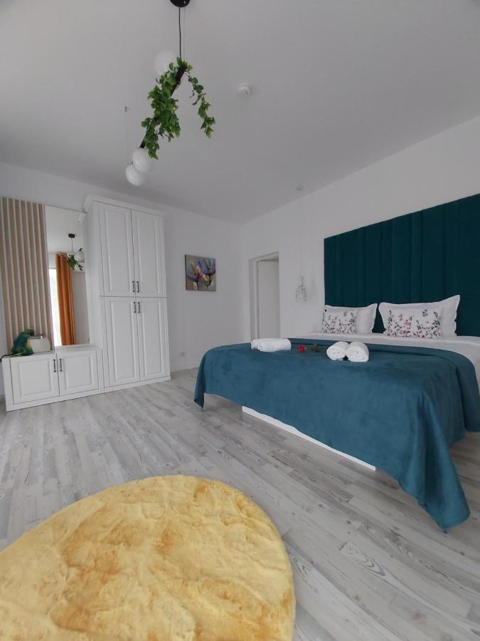 Accent House Apartamento Deva Exterior foto