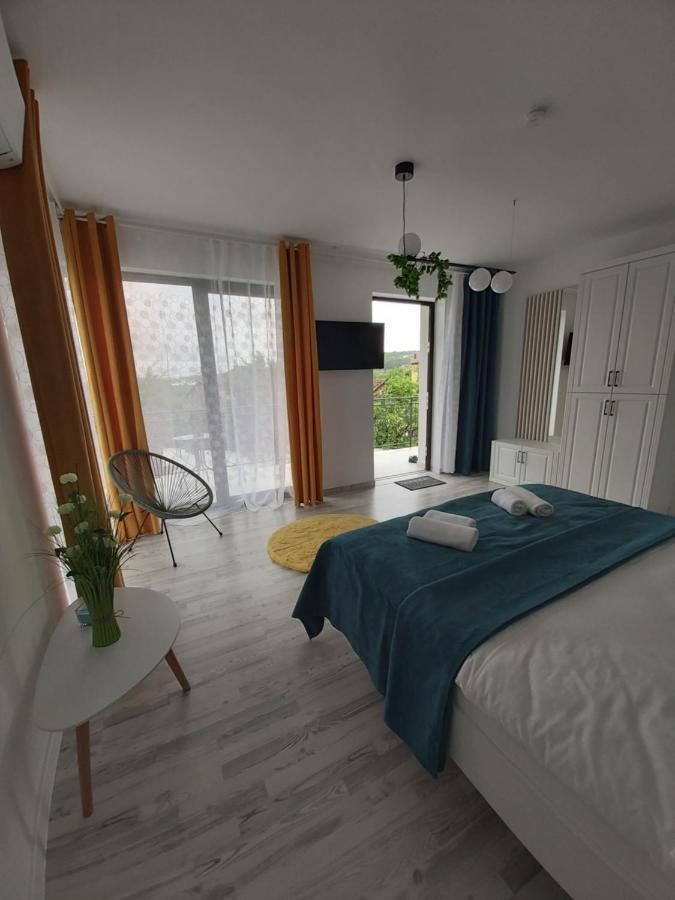 Accent House Apartamento Deva Exterior foto